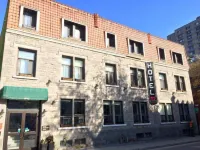 M Montreal Hostel Hotels near Canadian National Railway Company