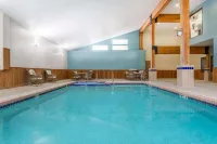 Wyndham Garden Madison Fitchburg - Pool
