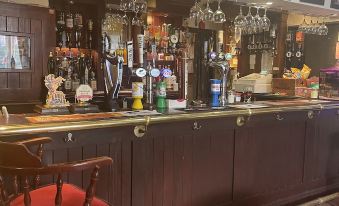 Commercial Hotel - Housity