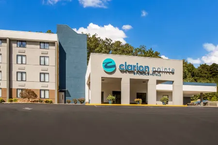 Clarion Pointe Sylva Near Cherokee Area Отели в г. Скотт Крик