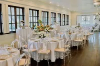 Mahogany Bay Resort & Beach Club, Curio Collection by Hilton - breakfast