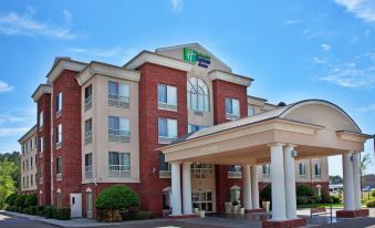 Holiday Inn Express & Suites West Monroe