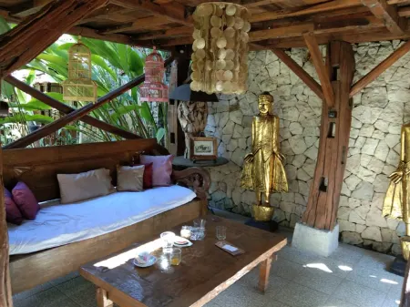 The Ermaja's Pavilion Hotel