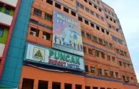 Puncak Budget Hotel Các khách sạn ở Taman Sari