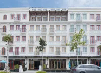 هاري فو كوك هوتل 3 Hotels near Phu Quoc Prison History Museum