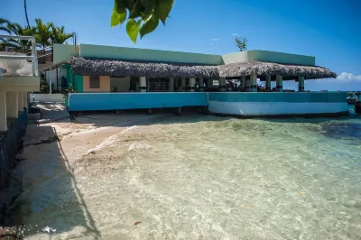 Ocean Palms Hotel a 