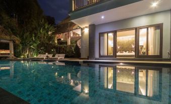 The Manipura Luxury Estate and Spa up to 18 Person, Fully Serviced