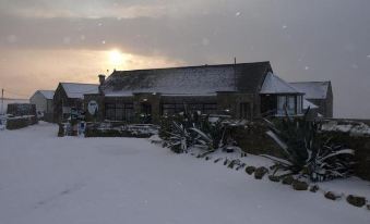 Cape Cornwall Club