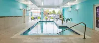 SpringHill Suites Medford Airport - Hot Tub
