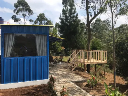 The Bob's Story Container