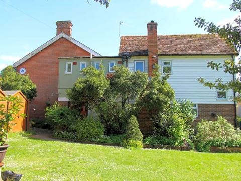 할로우 인터내셔널 호스텔