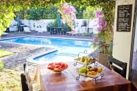 Camdeboo Cottages Hotels in Camdeboo Local Municipality