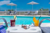 Leonidas Resort - Ocean View