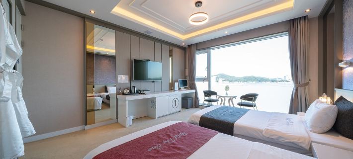 Hotel the One Ξενοδοχεία στην πόλη Γιοσού