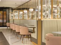 The Emerald House Lisbon, Curio Collection by Hilton Hotels near Estrela Garden