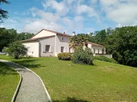 Le Cheminard Hôtels à : Nérac