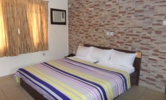 Ivory Suites - Housity