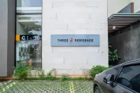 Three J Residence Hotels in Curug