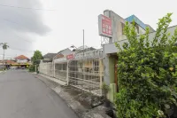 RedDoorz at CBR Residence Blimbing