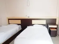 Penginapan Bandara Syariah Hotels in Katapiang