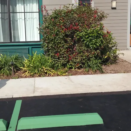 Holiday Inn Express & Suites CARPINTERIA by IHG