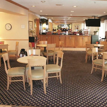 La Quinta Inn & Suites by Wyndham Atlanta Midtown - Buckhead