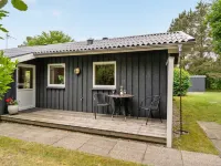 "Farthin" - 800m from the Sea