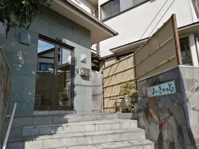 My Cat Hotels near Espot Mall