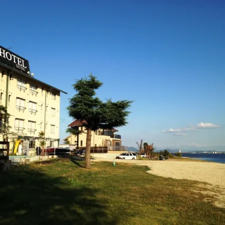 Biwako Rakuen Hotel Izutsu