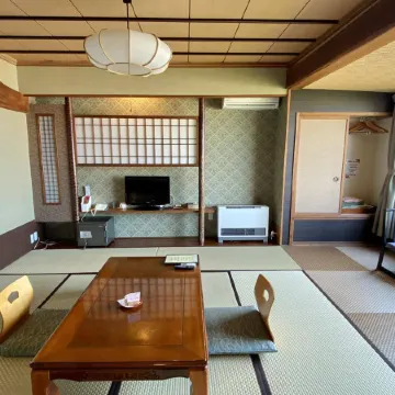 Yuzankaku (Oga Onsen)
