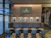 Embassy Suites by Hilton Virginia Beach Oceanfront Resort Отели рядом с достопримечательностью «Пляж Сандбридж»
