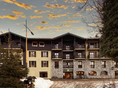 Ibis Styles Les Houches Chamonix Hôtels à proximité de : Battendier Sports location ski les Houches Prarion