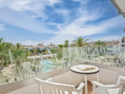 Puerto Azul Suite Hotel