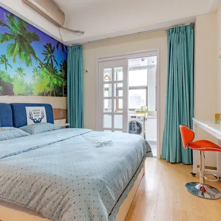 Qunzhu Smart Apartment Fifty Middle School West Campus Jinshui Guang Guozhen Plaza (Jinniu Road)