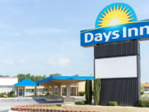 Days Inn by Wyndham Washington Hotels in Washington