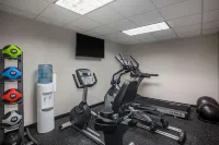 Super 8 by Wyndham St. Louis North - Gym