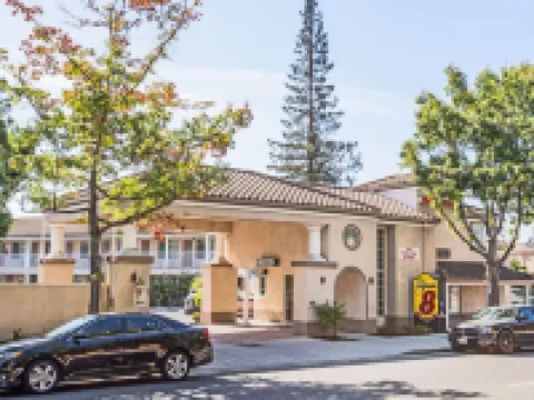 Super 8 by Wyndham Mountain View Hotels in Mountain View