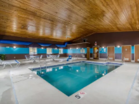 威斯康星巴拉布 - 德爾頓湖 6 號汽車旅館 索克縣酒店