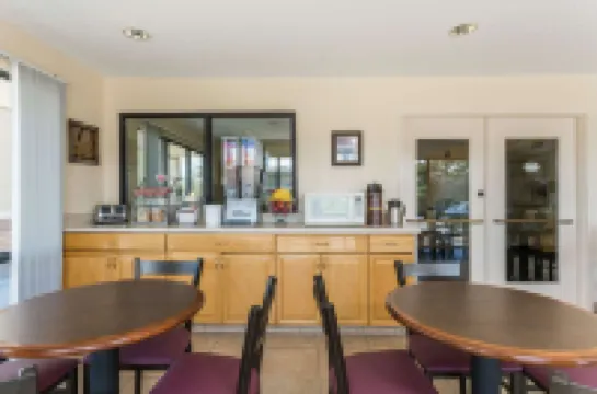 Super 8 by Wyndham Slidell Hotels in Slidell