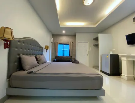 Home Resort Отели рядом с достопримечательностью «Naresuan University»