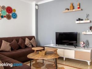 Spacious and Furnished Flat Next to Beach in Didim