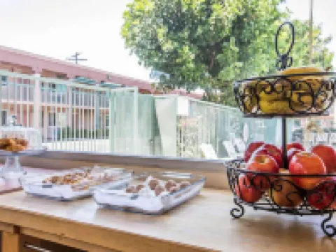 ロードウェイ イン サウス ゲート - ロサンゼルス サウス サウス・ゲートのホテル