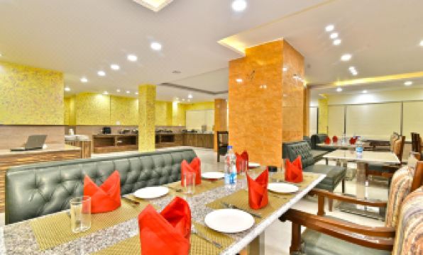 5. 호텔 컴포트 코..