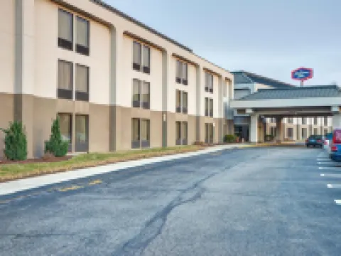 Hampton Inn Milford Hotels in Milford