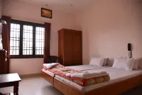R M Guest House Hotels in Periyamudaliyar Chavadi