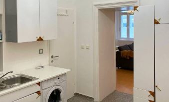Welcoming Condo of Peace in Prime Location of Wien