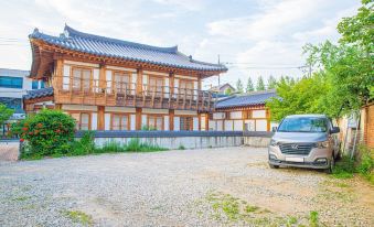 Iga Hanok-Awarded Architectural Culture Award