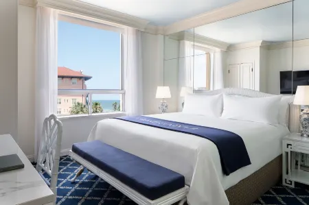 Grand Galvez Resort, Autograph Collection