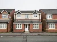My-Places Elegant 6 Bed Town House - 68 Hotel a 