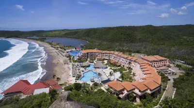 Hotel Los Ángeles Locos Hoteles cerca de Camping El horno del Catrin